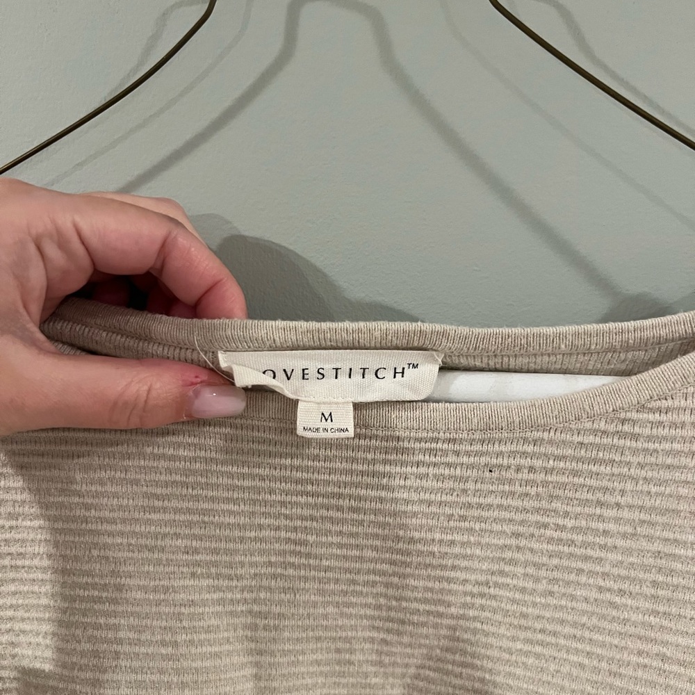 Cream textured sweater with wide sleeve
